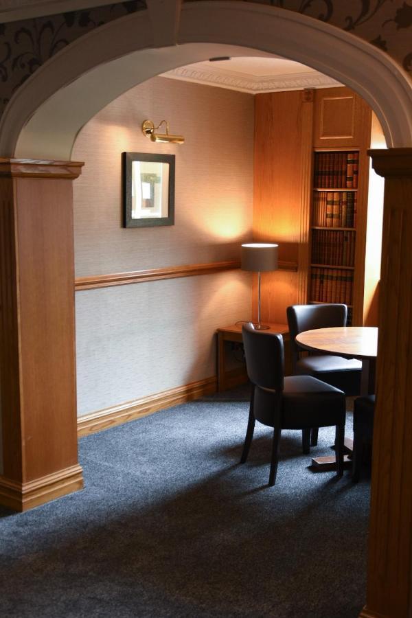 Cairn Hotel Bathgate Kültér fotó