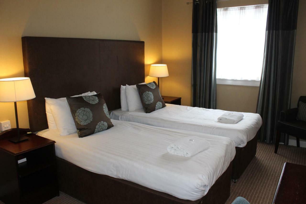 Cairn Hotel Bathgate Kültér fotó